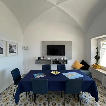 Terrazza Mediterranea Sea View Apartment